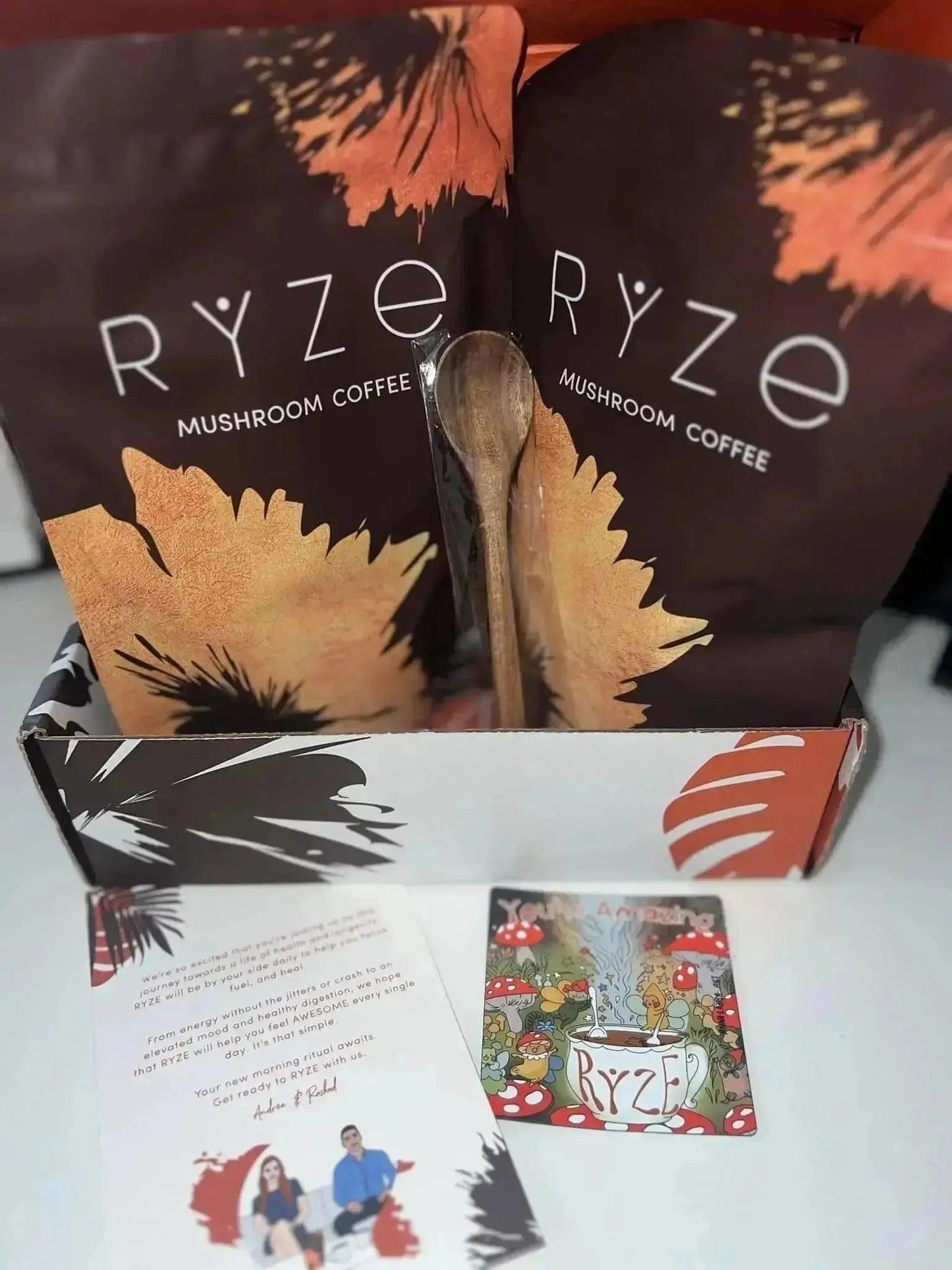 RYZE Mushroom Coffee | 6 Adaptogenic Mushrooms | Organic | Instant Coffee | MCT Oil | Better Energy, Focus, Digestion, Immunity | Cordyceps, Lion’s Mane, Shiitake, Reishi, Turkey Tail, King Trumpet